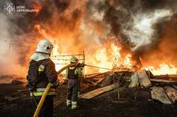 На Харківщині рятувальники ліквідували масштабну пожежу 